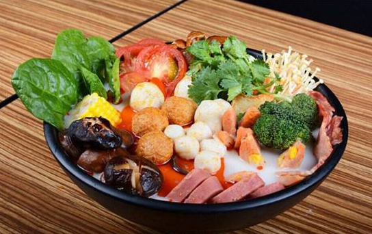 成都麻辣燙小吃培訓(xùn)帶動(dòng)創(chuàng)業(yè)夢