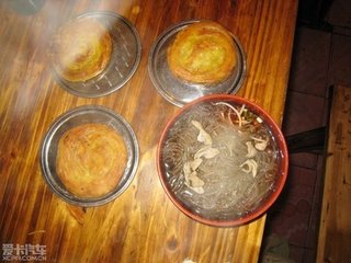 肥腸粉配鍋魁，川味小吃的最佳拍檔，吃過的人都說好