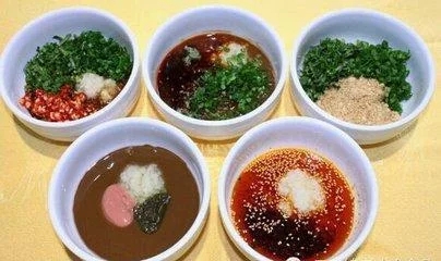 火鍋味道怎樣，湯底和蘸料各占一半的因素，這些蘸料你都吃過？