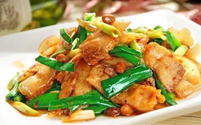 四川風(fēng)味小吃蒜苗回鍋肉，你吃過了嗎？