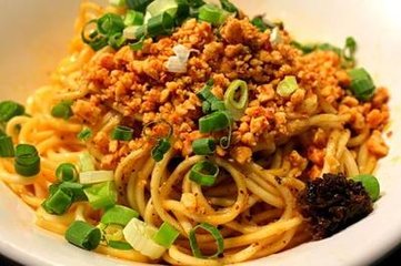 陜西面食好吃的訣竅在這，油潑辣子做的好，面食咋做都好吃！