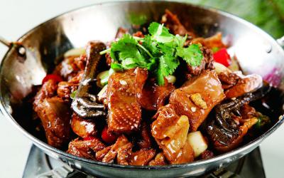 成都干鍋技術(shù)培訓(xùn)學(xué)校哪里專業(yè)？靠譜項(xiàng)目