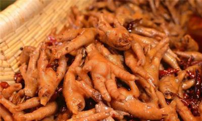 成都現(xiàn)撈鹵菜技術(shù)培訓(xùn)學(xué)校哪里好？學(xué)員親身反復(fù)鹵制菜品