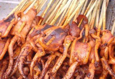 四川鐵板魷魚技術(shù)做法哪里正宗？制作鐵板魷魚醬料