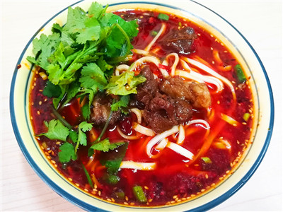 短期川味面食技術(shù)做法哪里好？小吃餐飲培訓(xùn)機(jī)構(gòu)