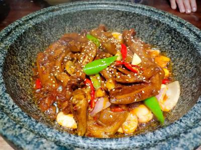 干鍋糯香鴨掌技術(shù)培訓(xùn)哪里好？技術(shù)毫無保留傳授