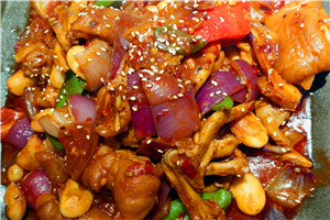 麻辣干鍋雞技能訓(xùn)練哪家正宗？l理論實(shí)料操作結(jié)合