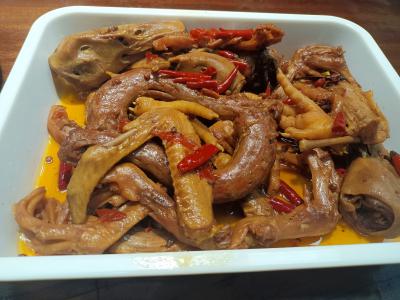 四川麻辣鴨脖技術(shù)培訓(xùn)哪家好？鴨脖技術(shù)培訓(xùn)學(xué)校