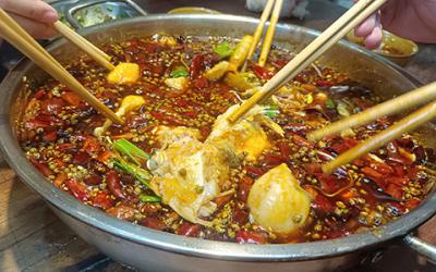 成都火鍋美蛙魚哪里教學(xué)好？學(xué)習(xí)美蛙魚要多久